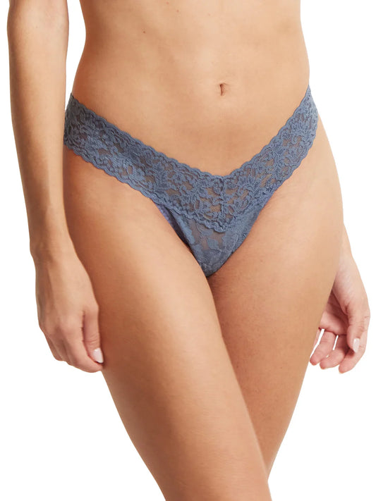 Low Rise Signature Lace Thong In Tour Guide - Hanky Panky